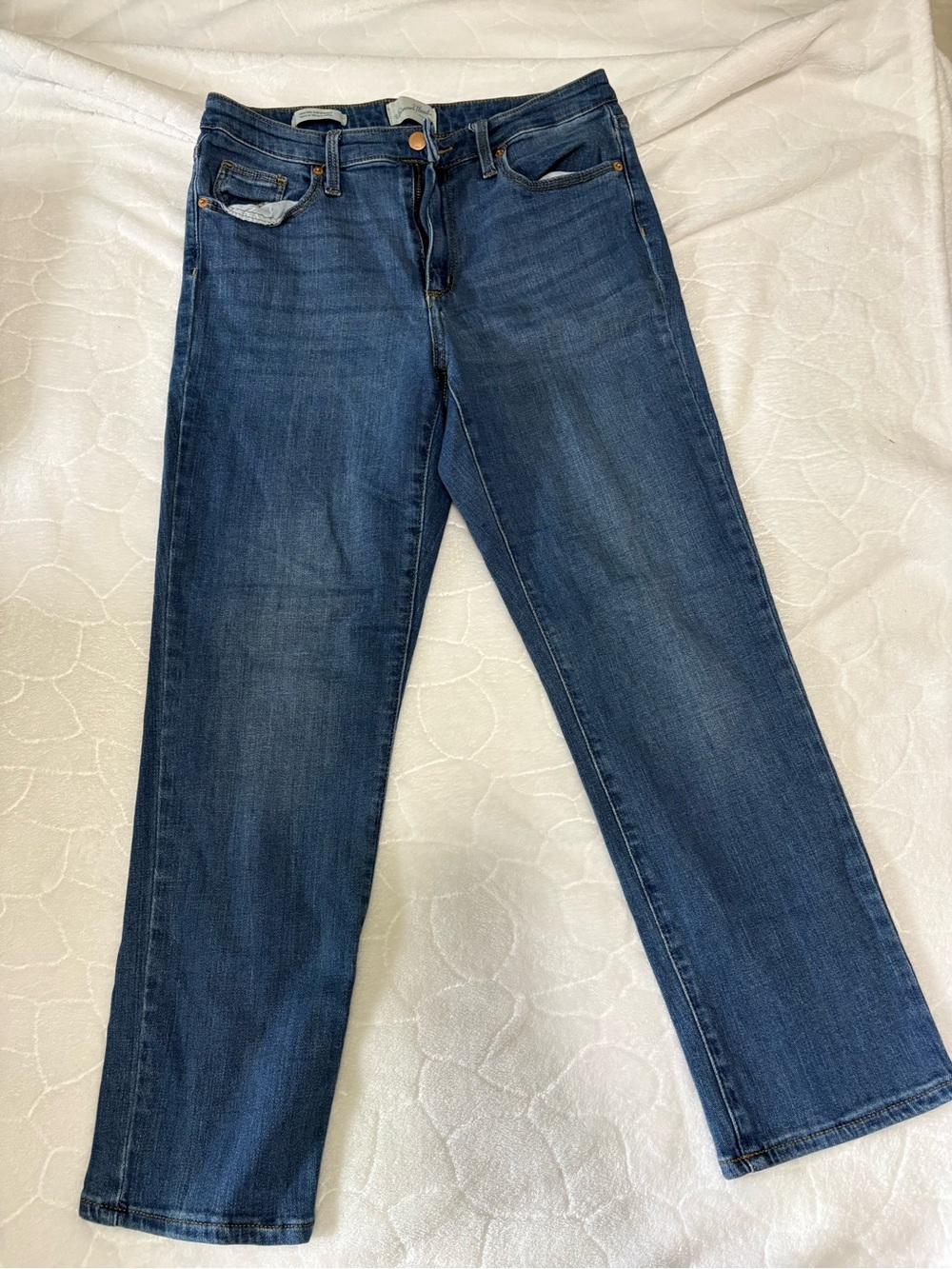 Universal Thread Women's Dark Blue Straight-Leg Jeans